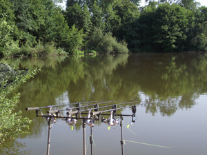 Poste de pêche à Evrieu